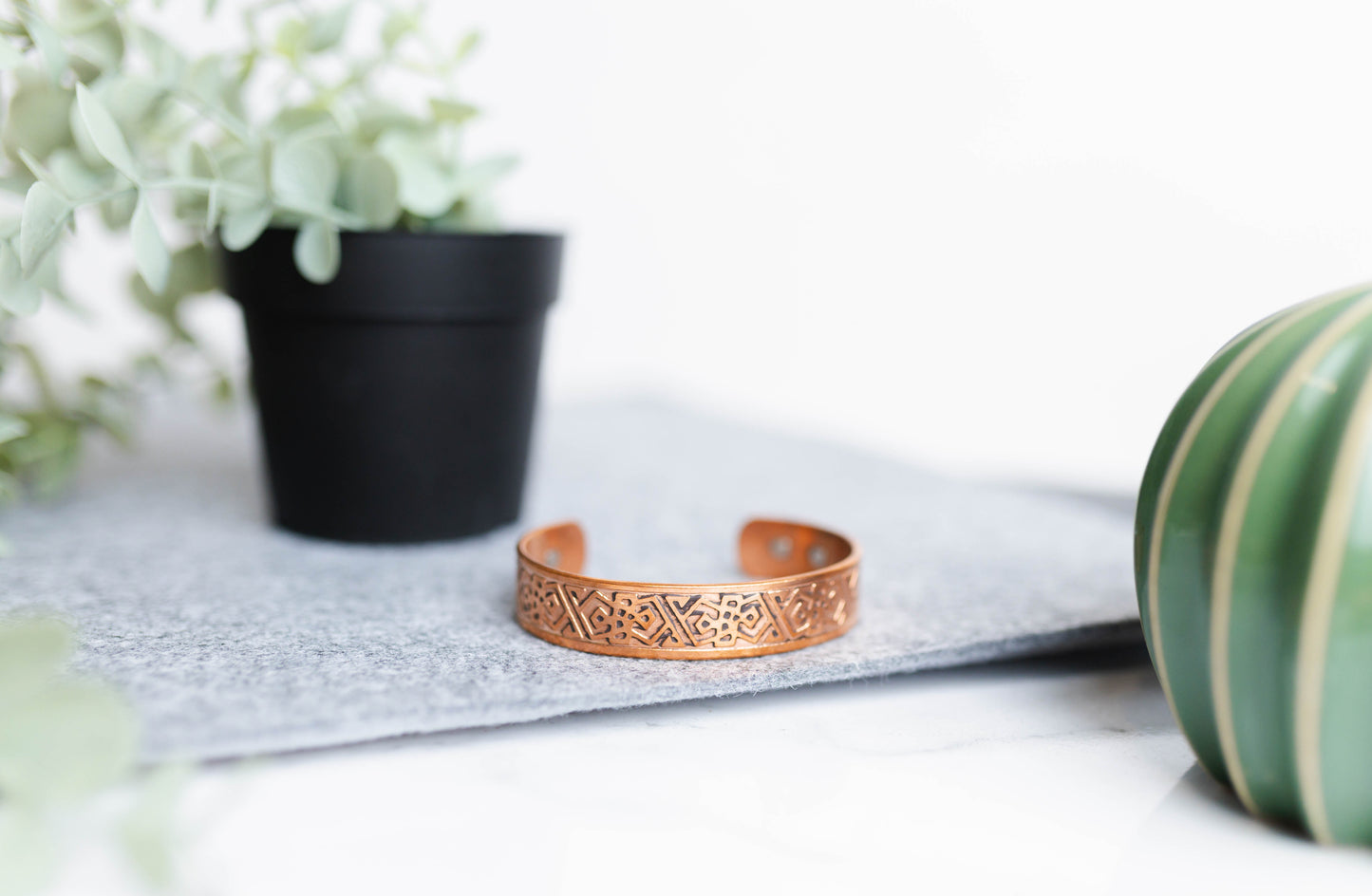 
                  
                    Wikay / Magnetic / Copper Bracelet
                  
                